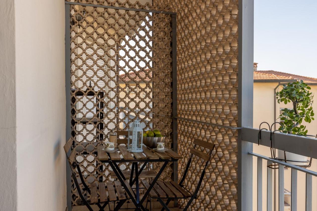 Pisa Quiet And Bright Flats With Balcony Apartment Bagian luar foto