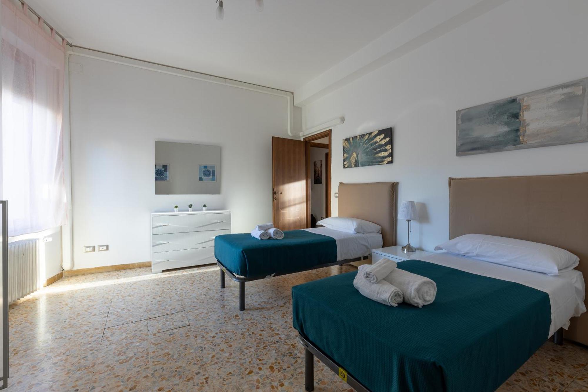 Pisa Quiet And Bright Flats With Balcony Apartment Bagian luar foto